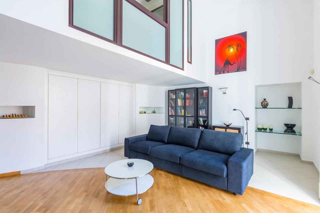 Design & Studio Duplex At National Museum Napels Buitenkant foto
