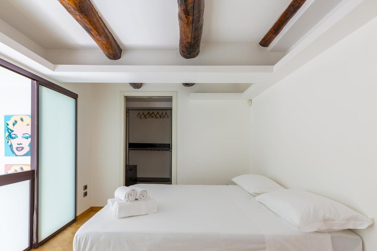 Design & Studio Duplex At National Museum Napels Buitenkant foto